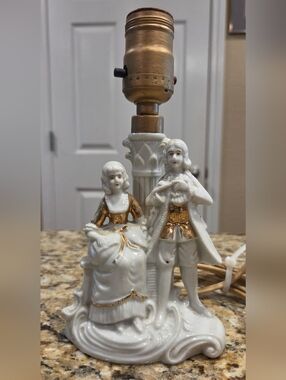 Vintage Victorian Style Figural Lamp Porcelain Courting Couple Metal Base